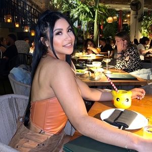 Meet your Posher, Fanny